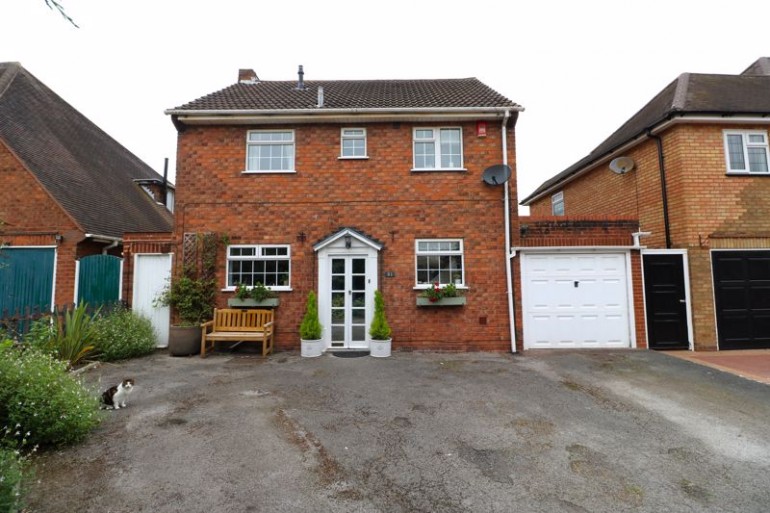 Lazy Hill Road, Aldridge